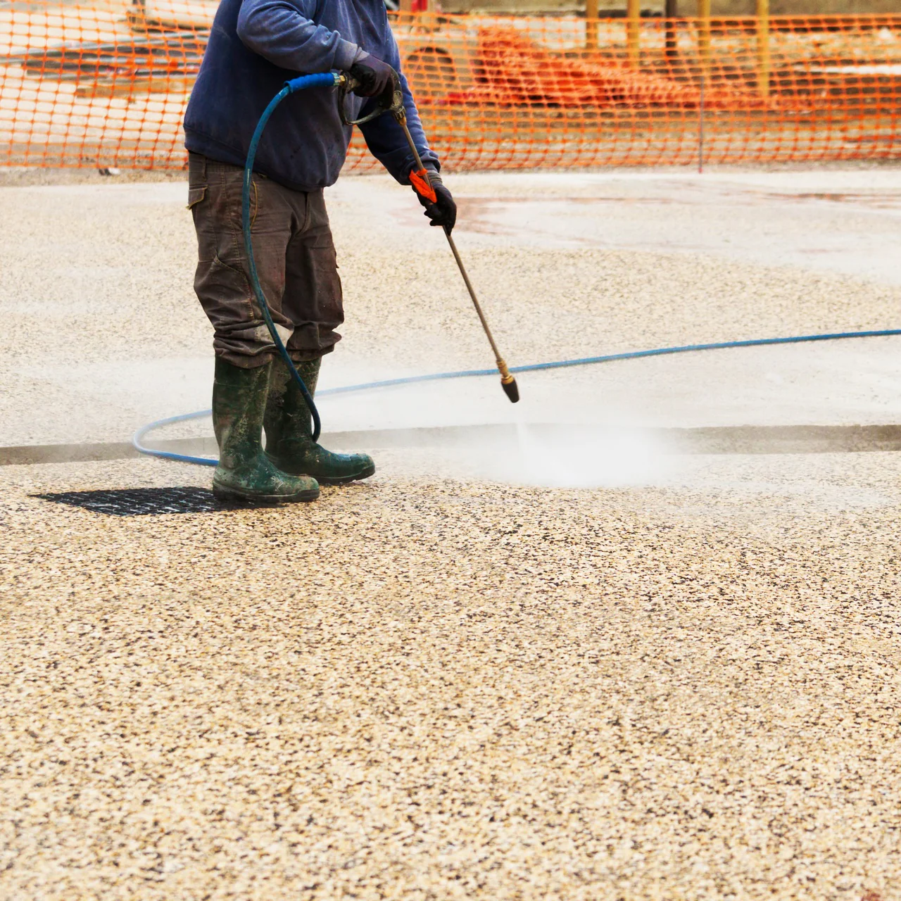 Abujardado Químico Vetonek: Aceite desactivante para Pavimentos de Hormigón de Árido Visto